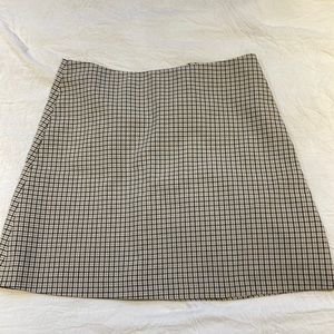 Aritzia Wilfred plaid mini skirt size 4